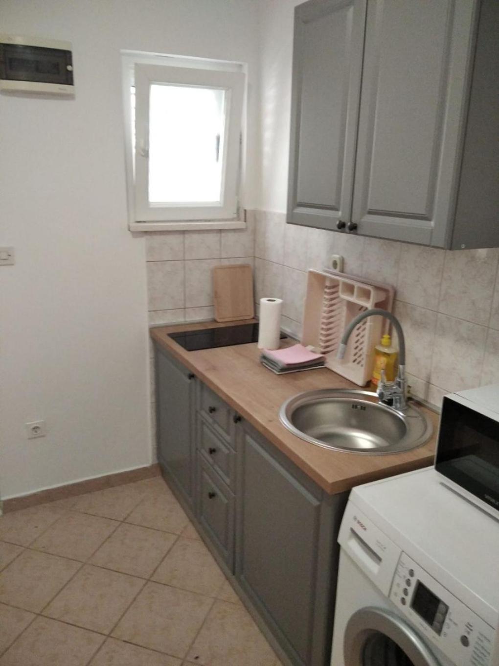 Ivan Apartment *